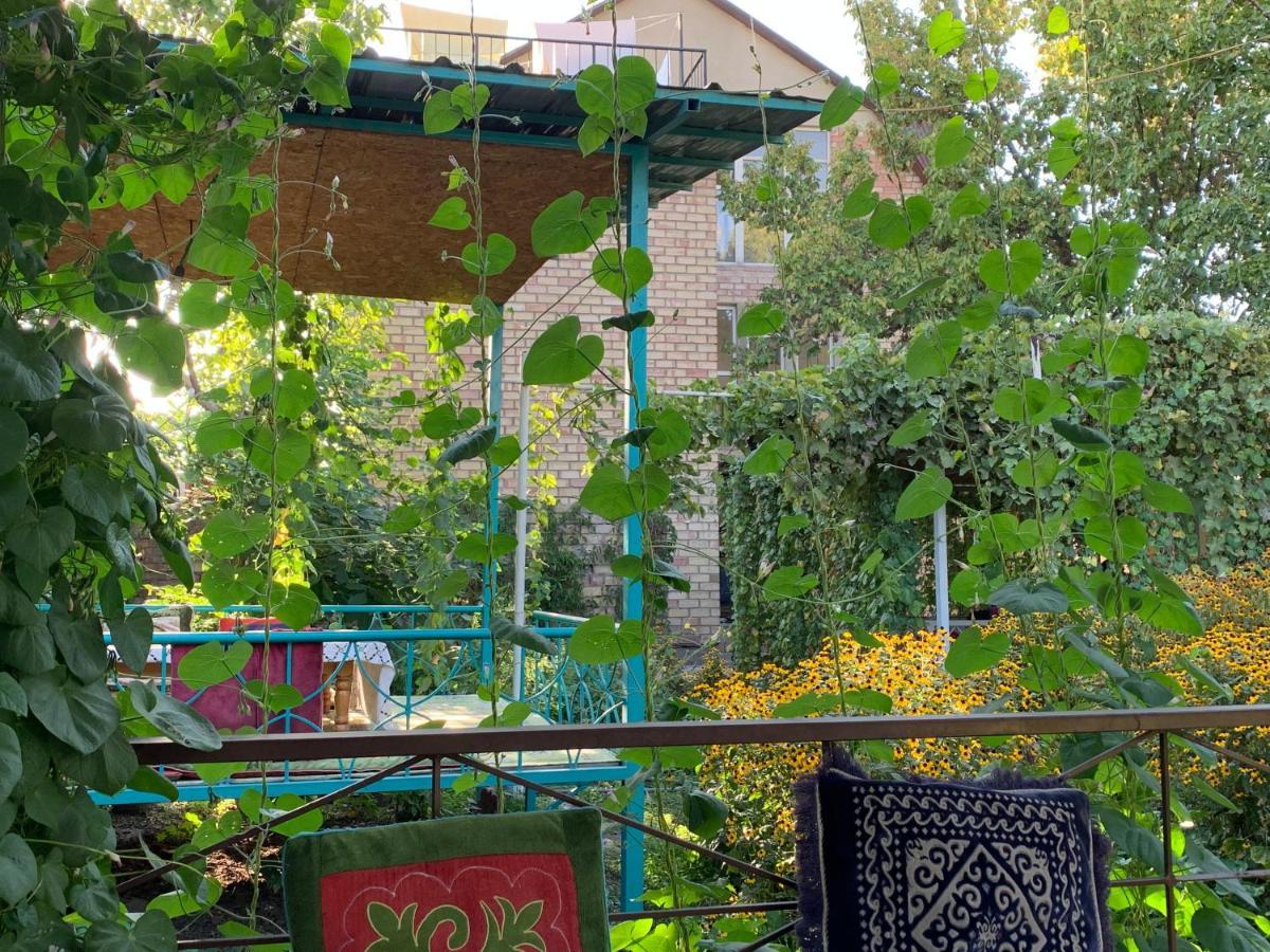 Sakura Guesthouse 比什凯克 外观 照片