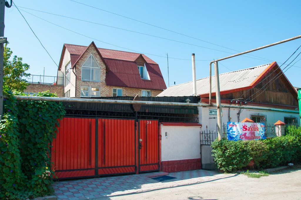 Sakura Guesthouse 比什凯克 外观 照片