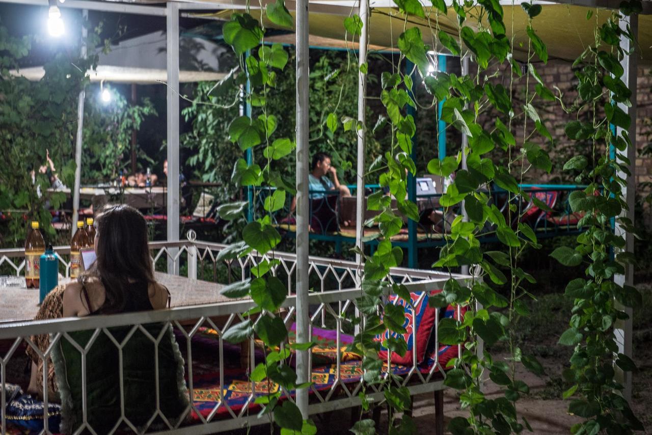 Sakura Guesthouse 比什凯克 外观 照片